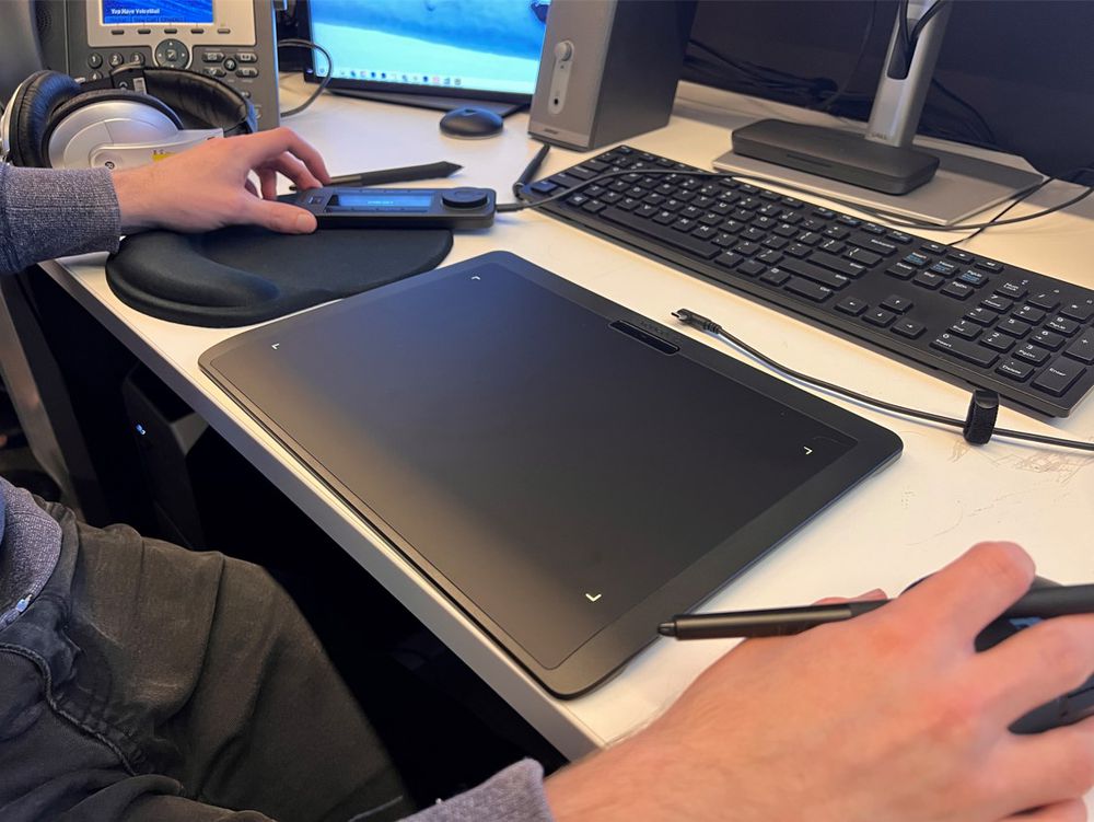 The Drawing Tablet Reviewed " Viciously Versatile" Xencelabs